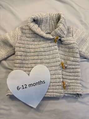 Beba Bean - Hand crafted long sleeve knit cardigan sweater. Size 6-12 months
